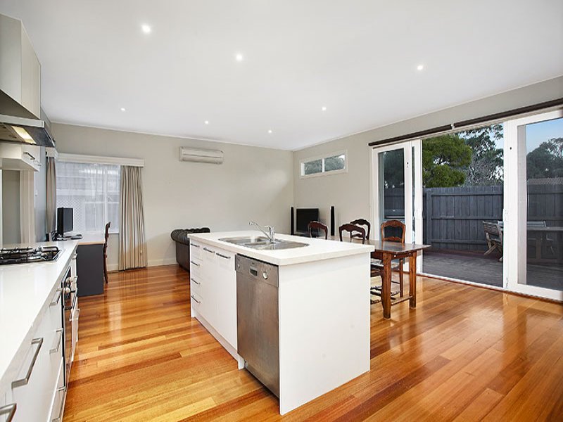 1/76 McKean Street, Box Hill North image 5