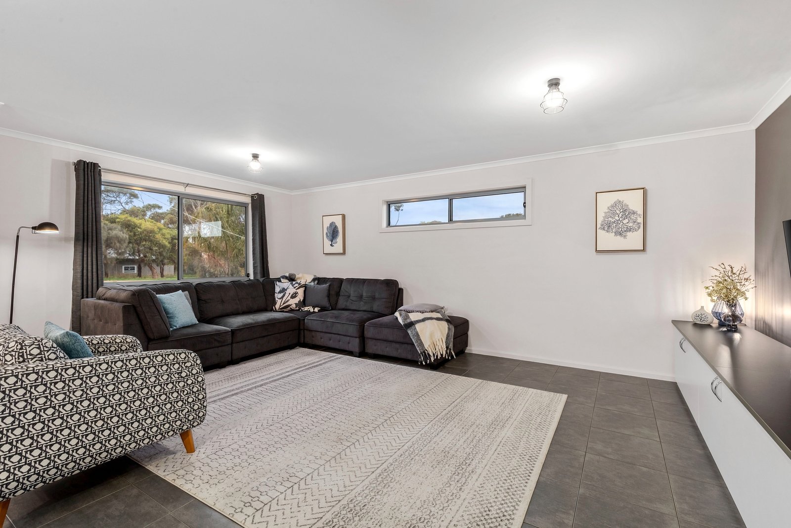 Property Gallery Thumbnail 7