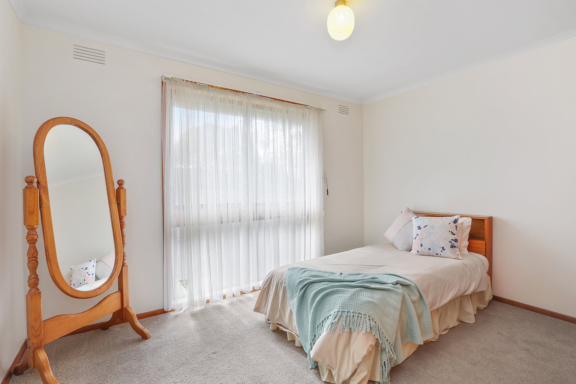176 Thompson Road, North Geelong image 8