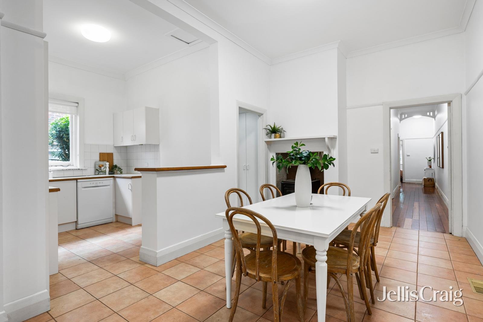 176 Whitehorse Road, Balwyn image 4