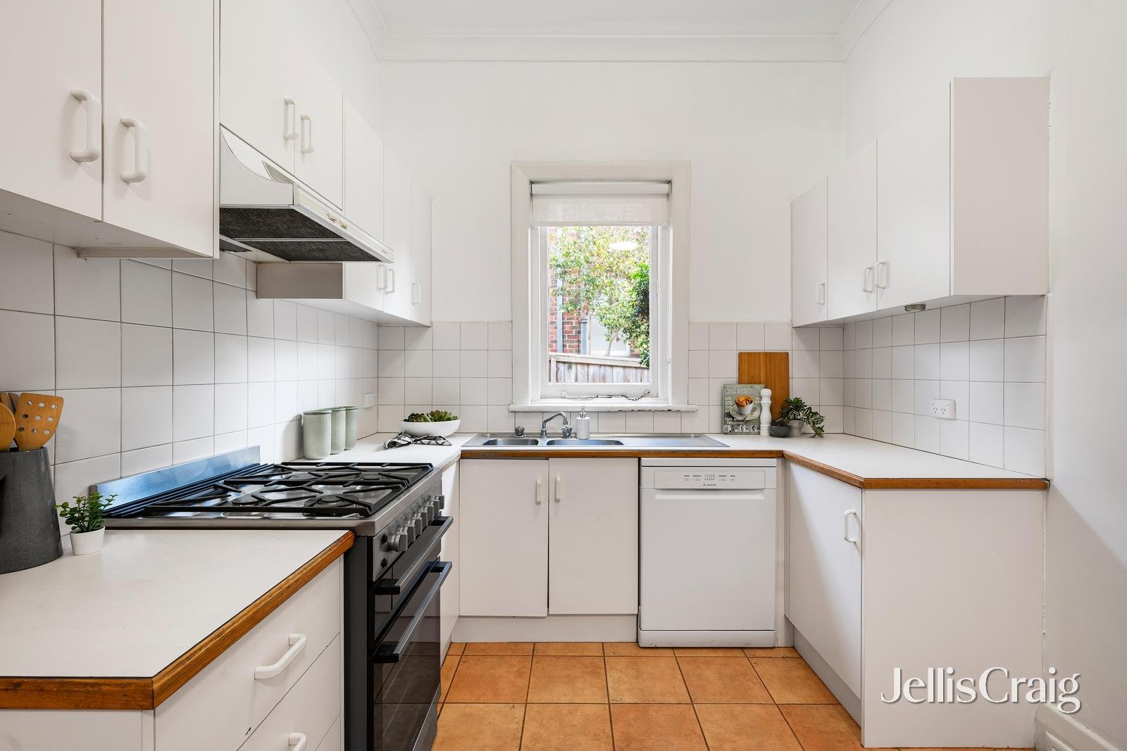 176 Whitehorse Road, Balwyn image 5