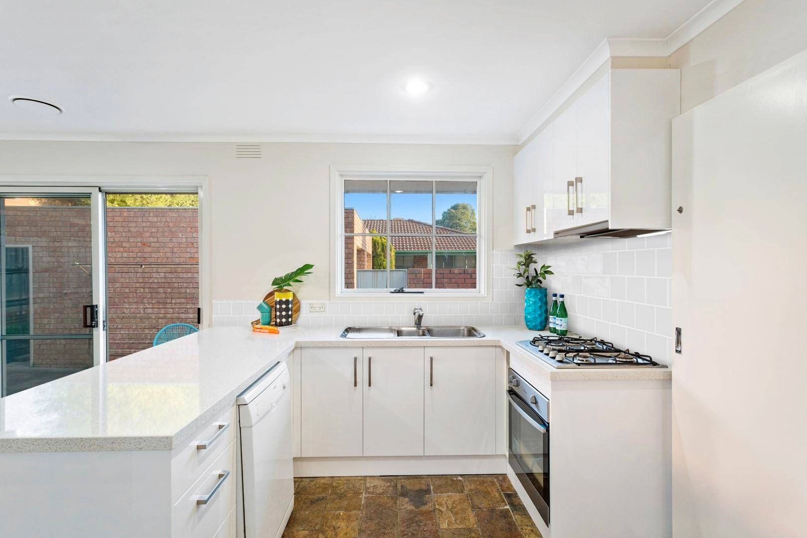 1/762 Waverley Road, Glen&nbsp;Waverley image 4