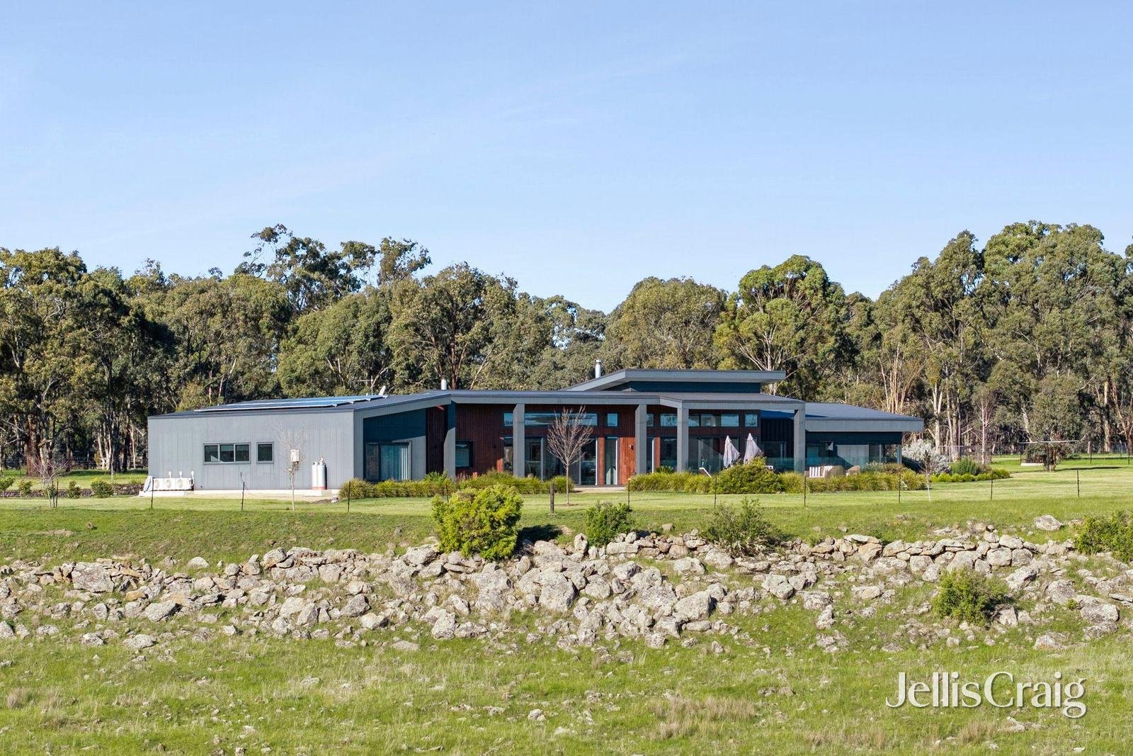 1769 Creswick Newstead Road, Campbelltown image 8
