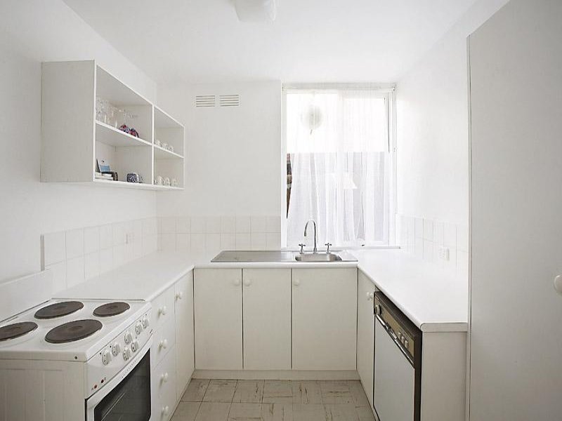 1/77-83 Denham Street, Hawthorn image 4