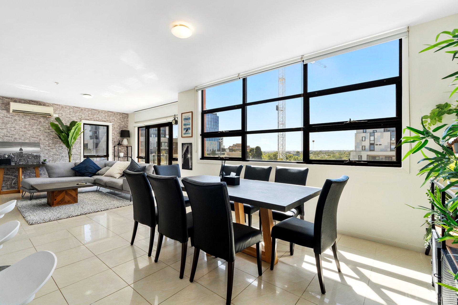 Property Gallery Thumbnail 3