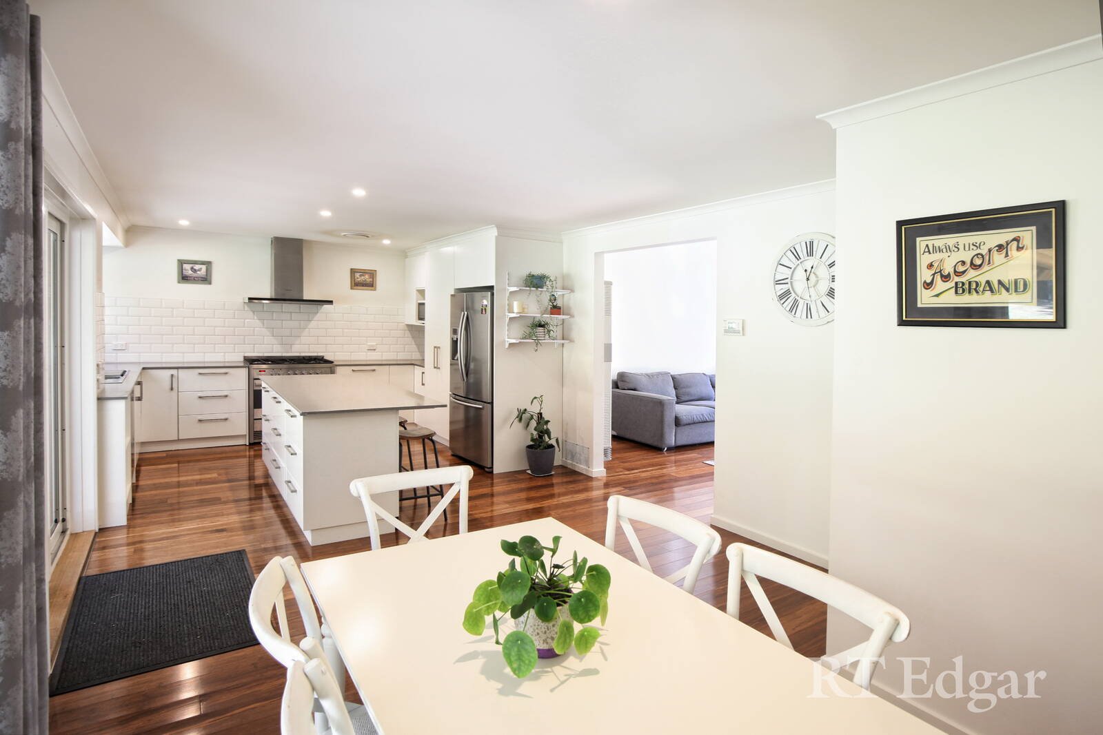 Property Gallery Thumbnail 4