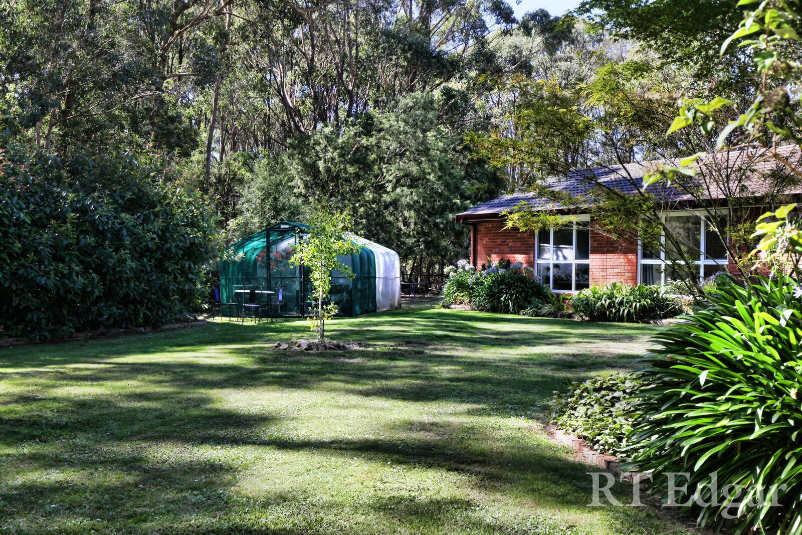 Property Gallery Thumbnail 16