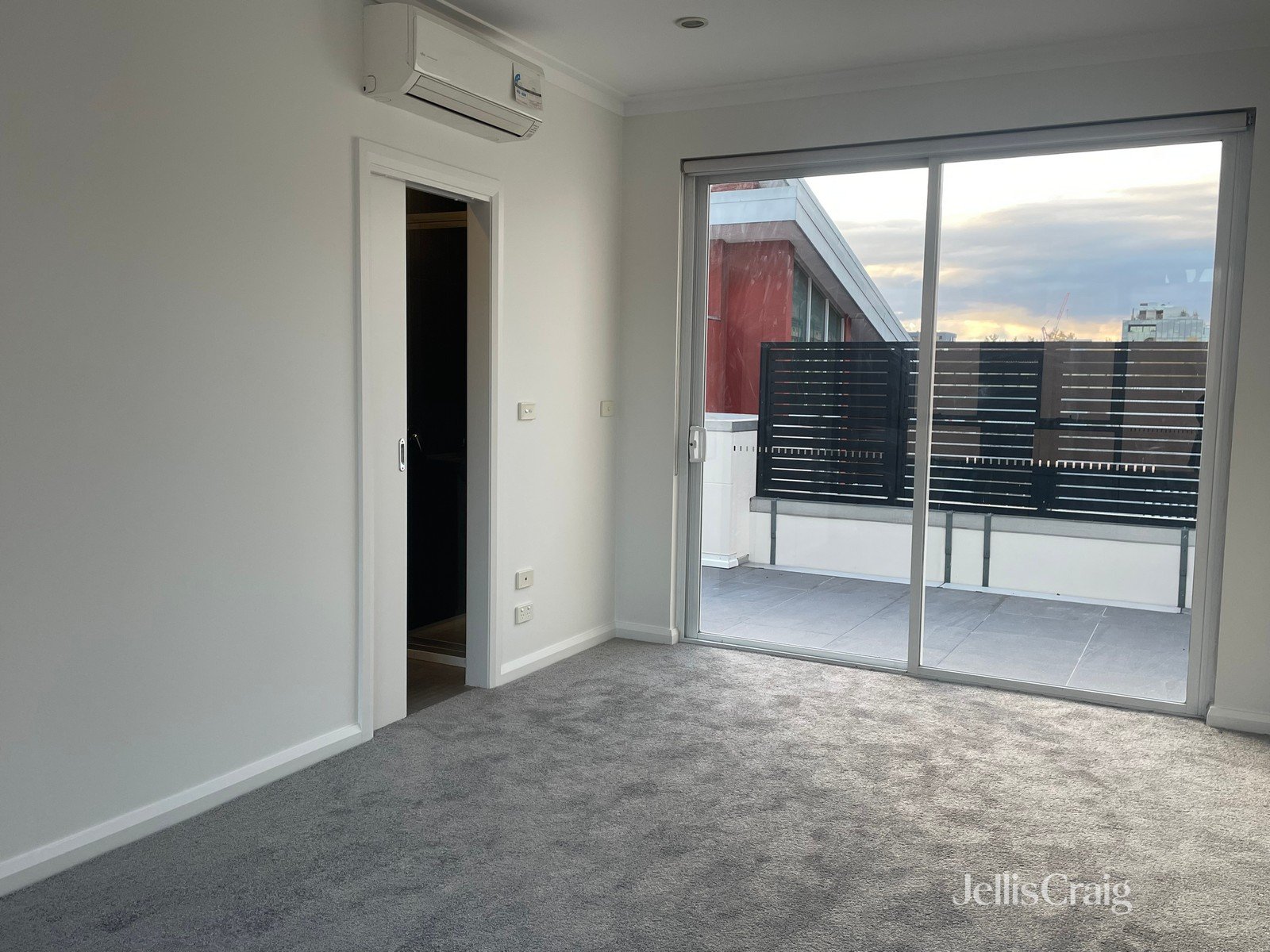 1/77 Little Oxford Street, Collingwood image 4