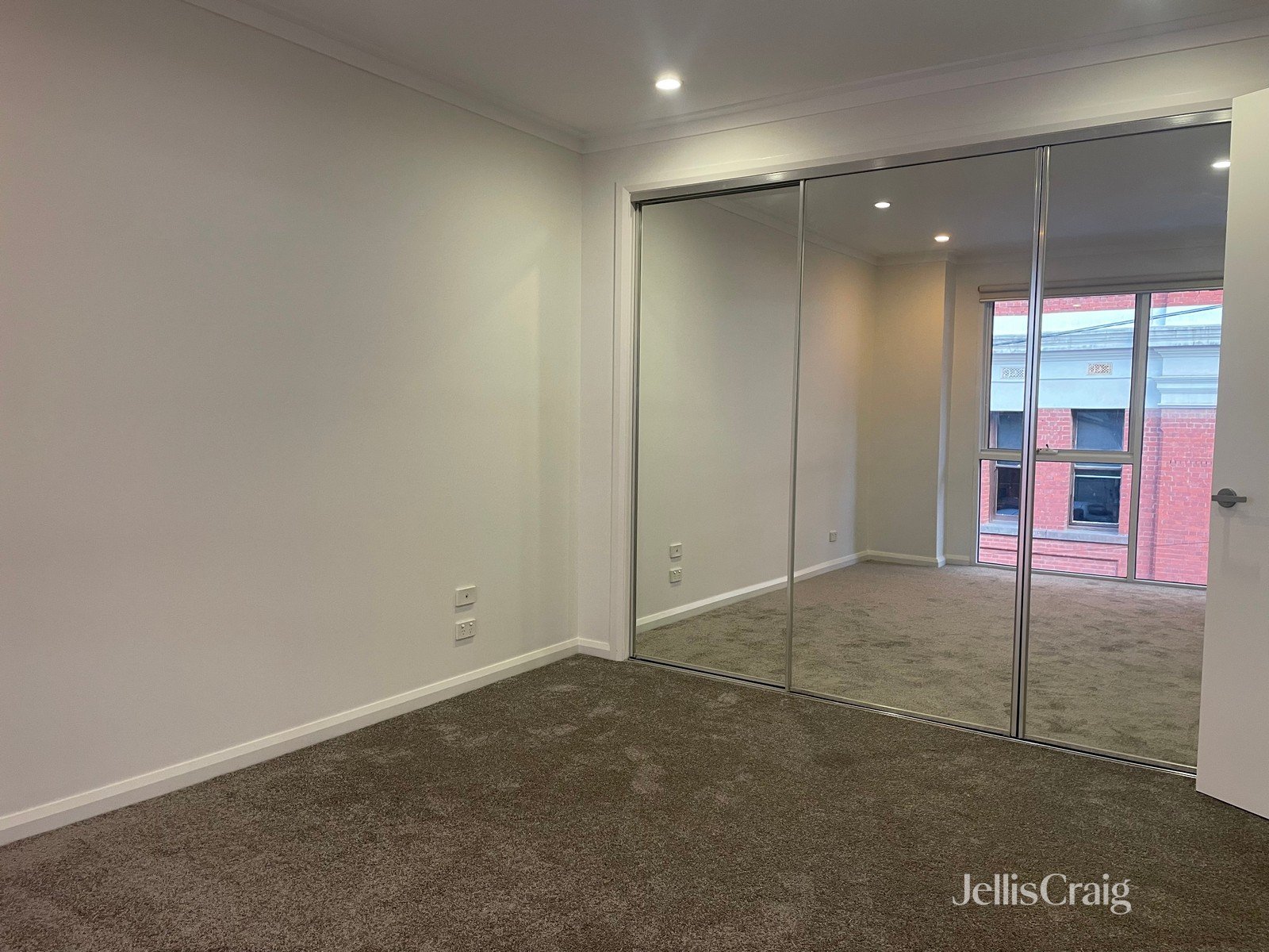 1/77 Little Oxford Street, Collingwood image 5