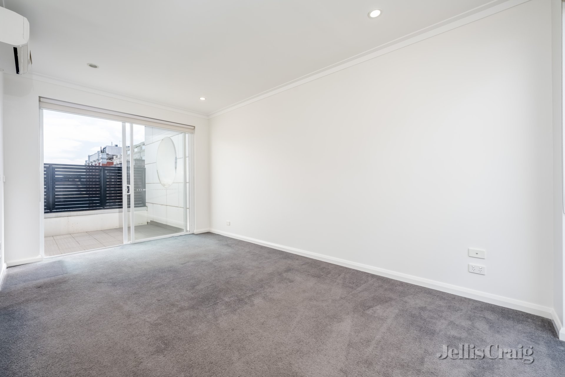 1/77 Little Oxford Street, Collingwood image 3