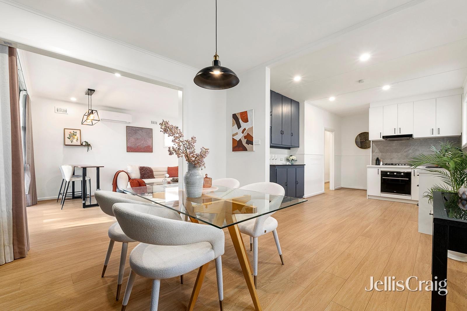 177 Mahoneys Road, Forest&nbsp;Hill image 4