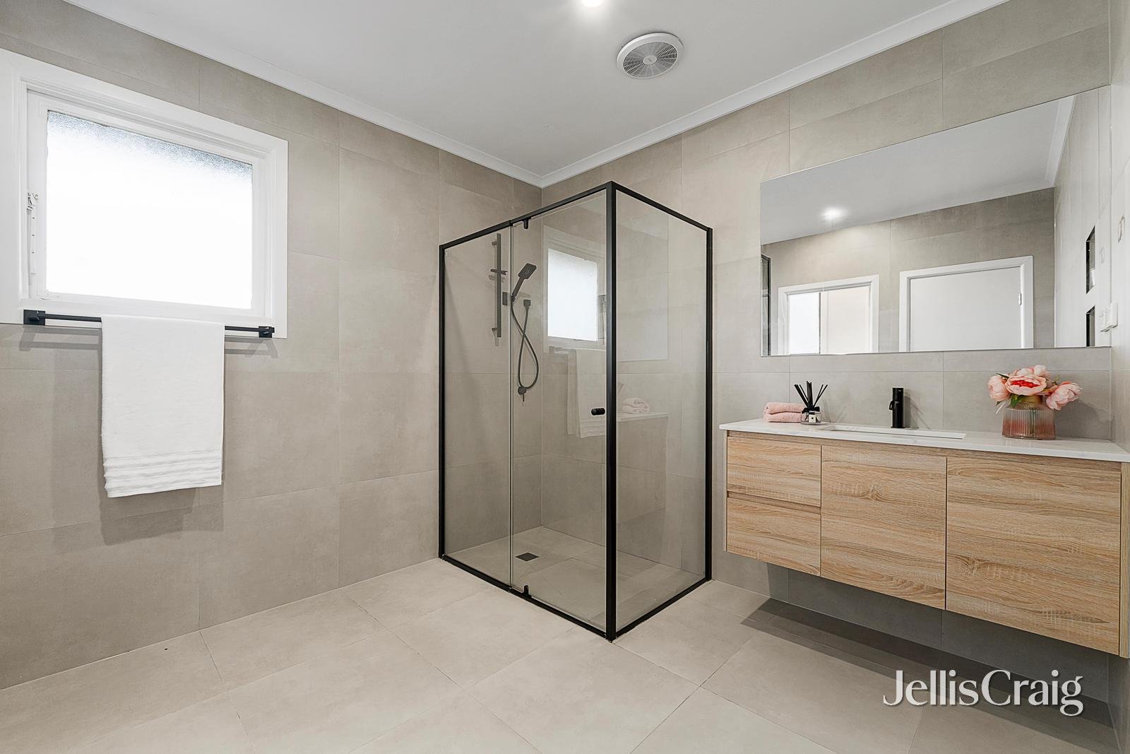 177 Mahoneys Road, Forest&nbsp;Hill image 9