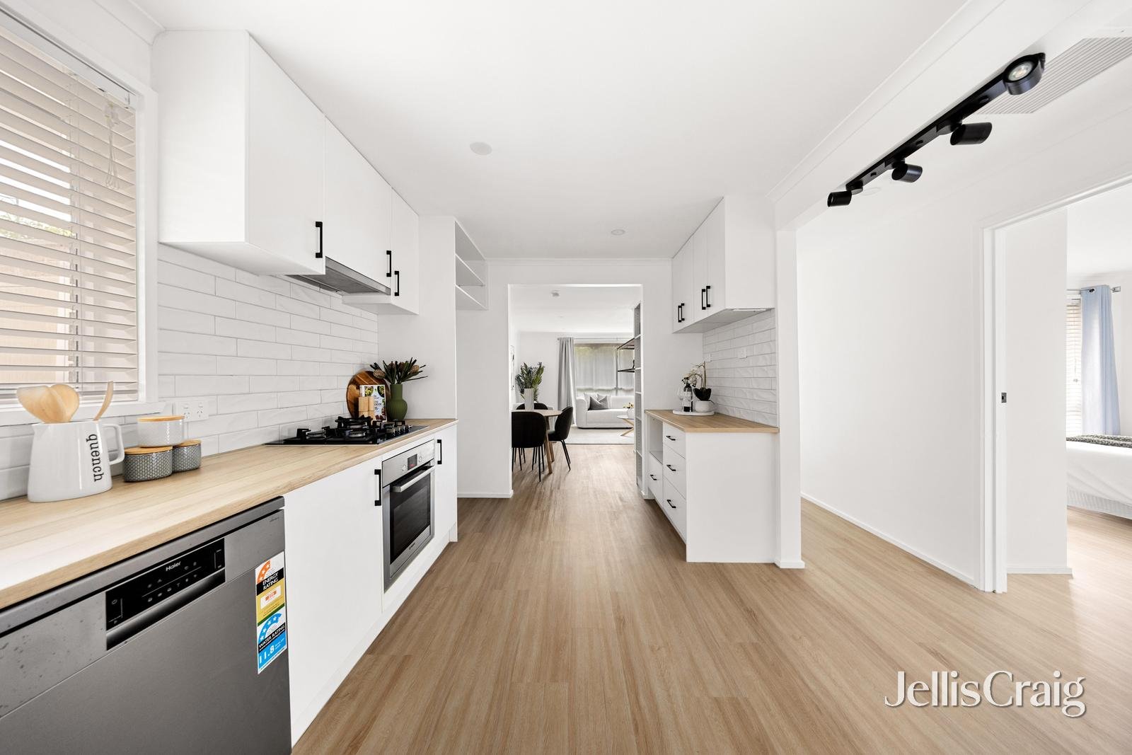 1/772 Whitehorse Road, Mont&nbsp;Albert image 6