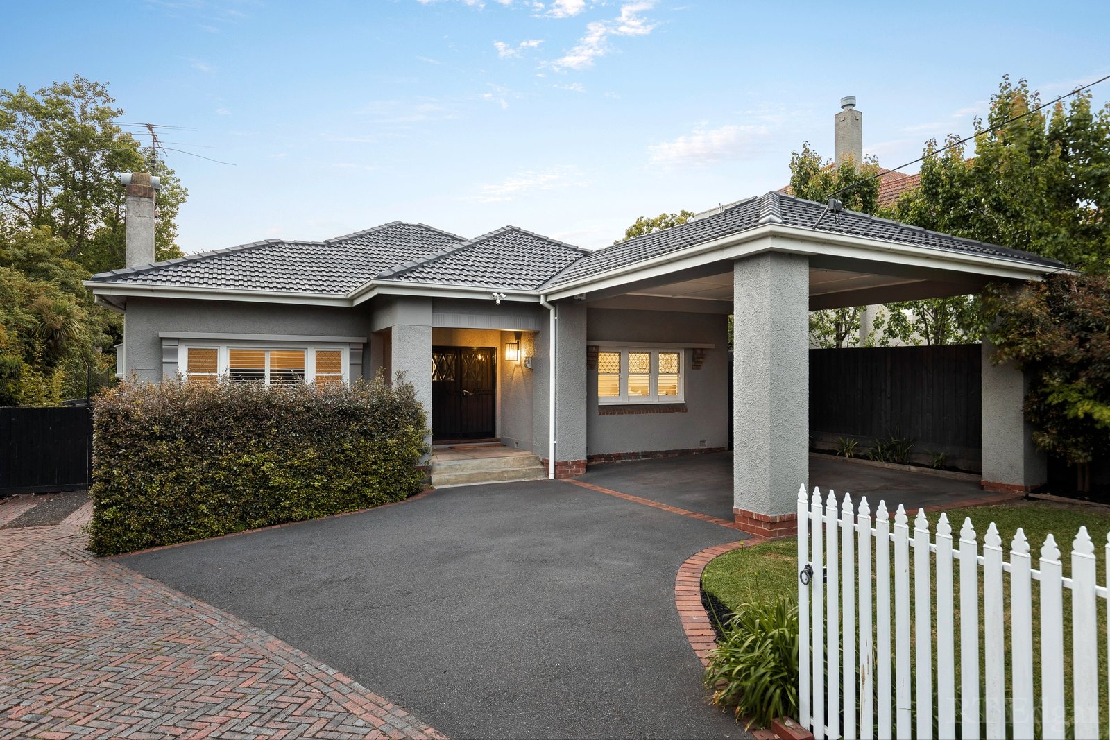 Property Gallery - Main Image