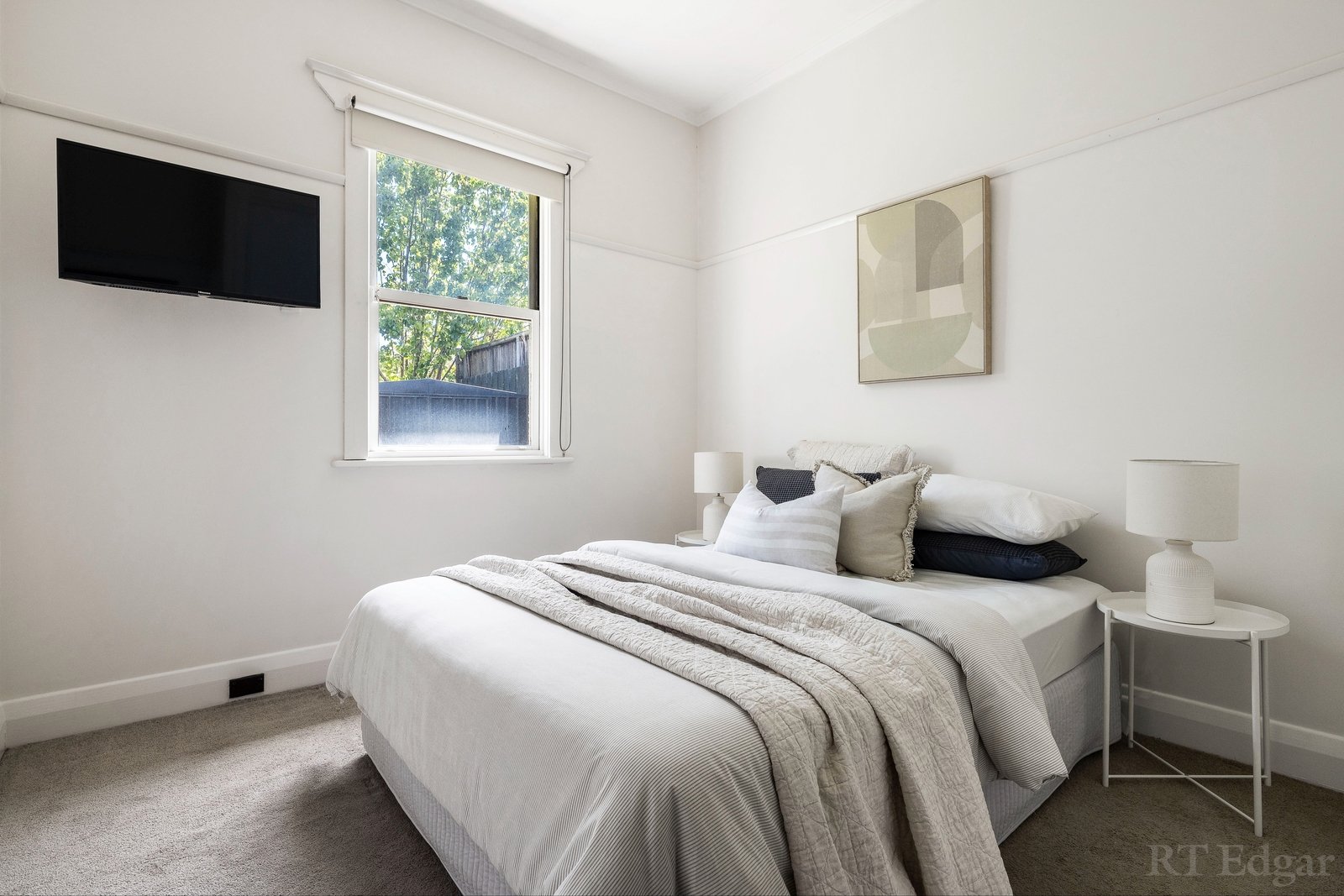 Property Gallery Thumbnail 9