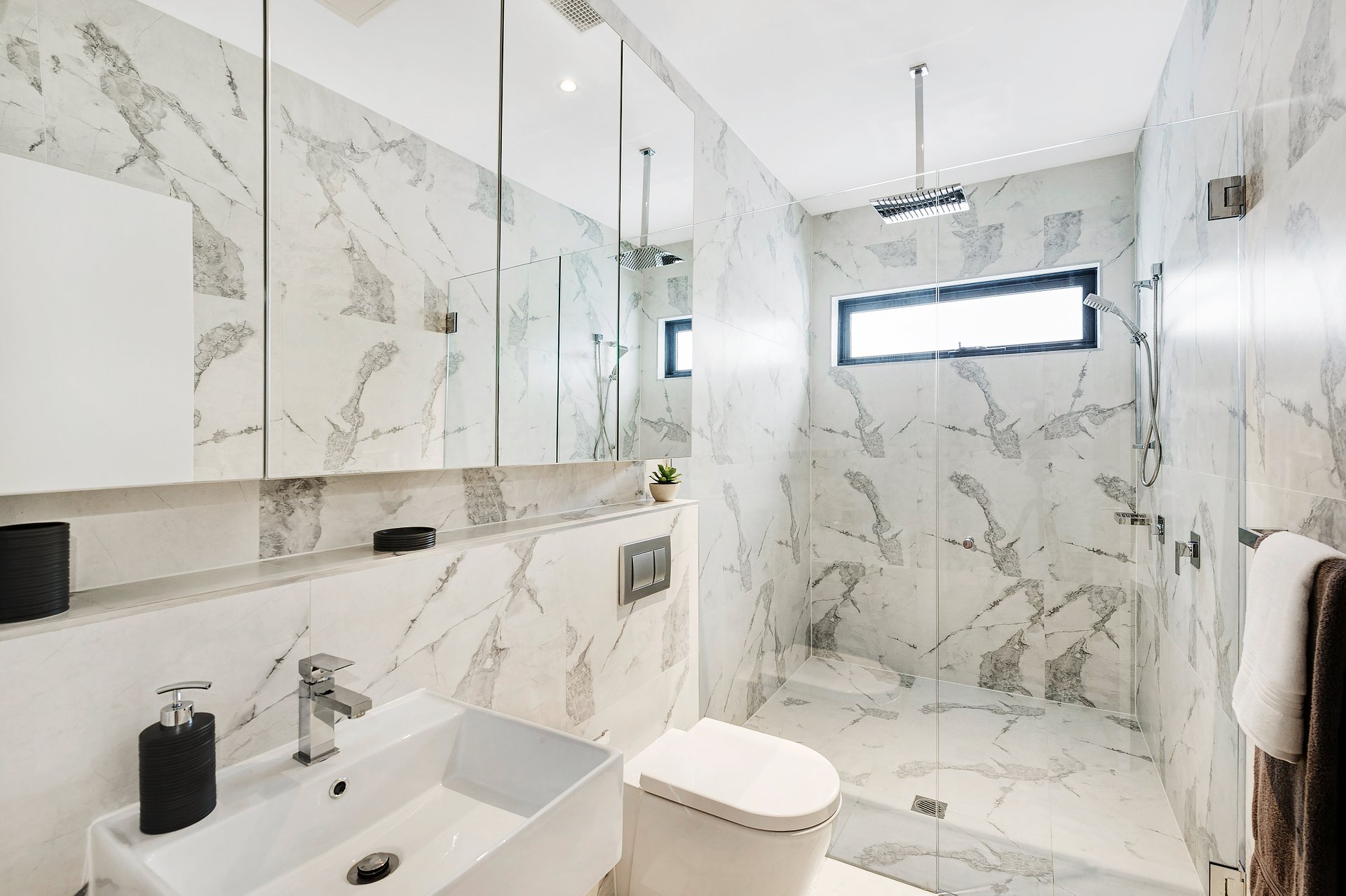 Property Gallery Thumbnail 5