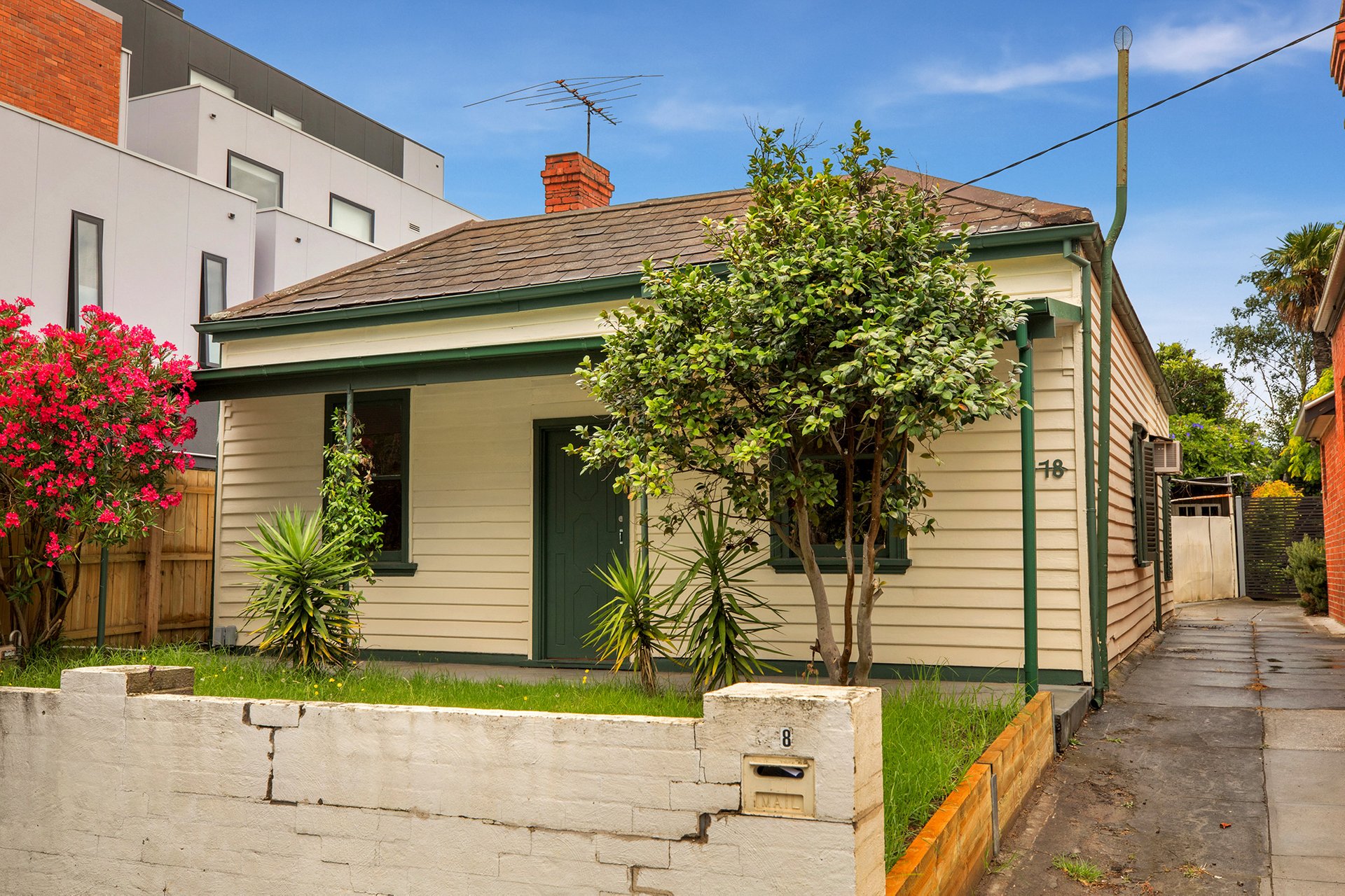 Property Gallery - Main Image