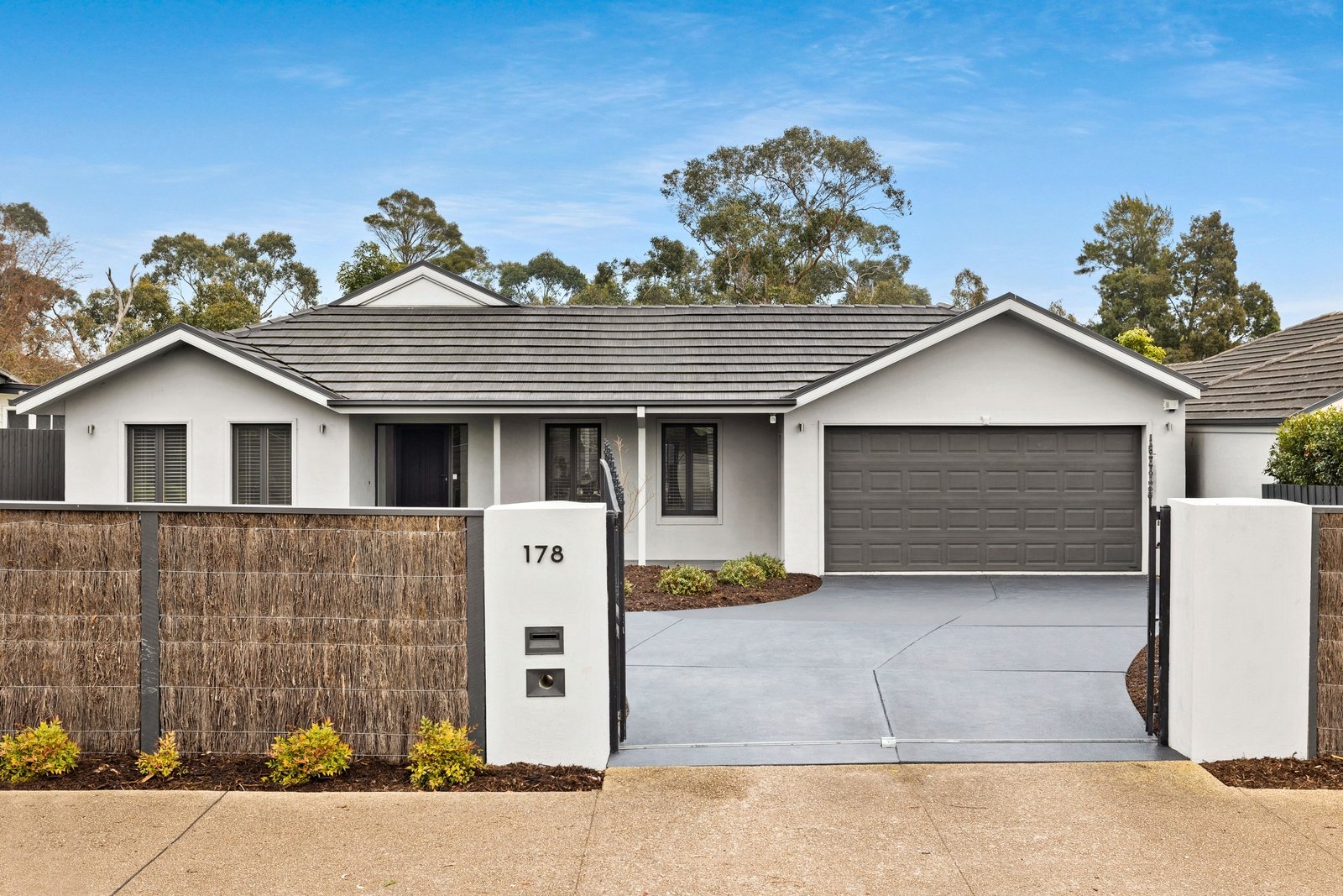 Property Gallery - Main Image