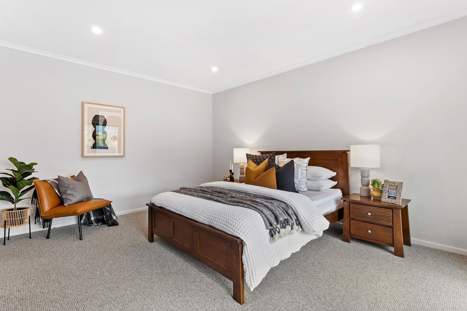 Property Gallery Thumbnail 6