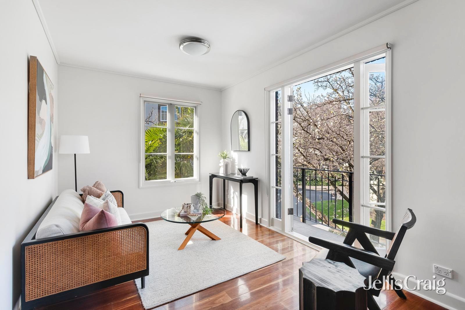 17/8 Wellington Crescent, East&nbsp;Melbourne image 2