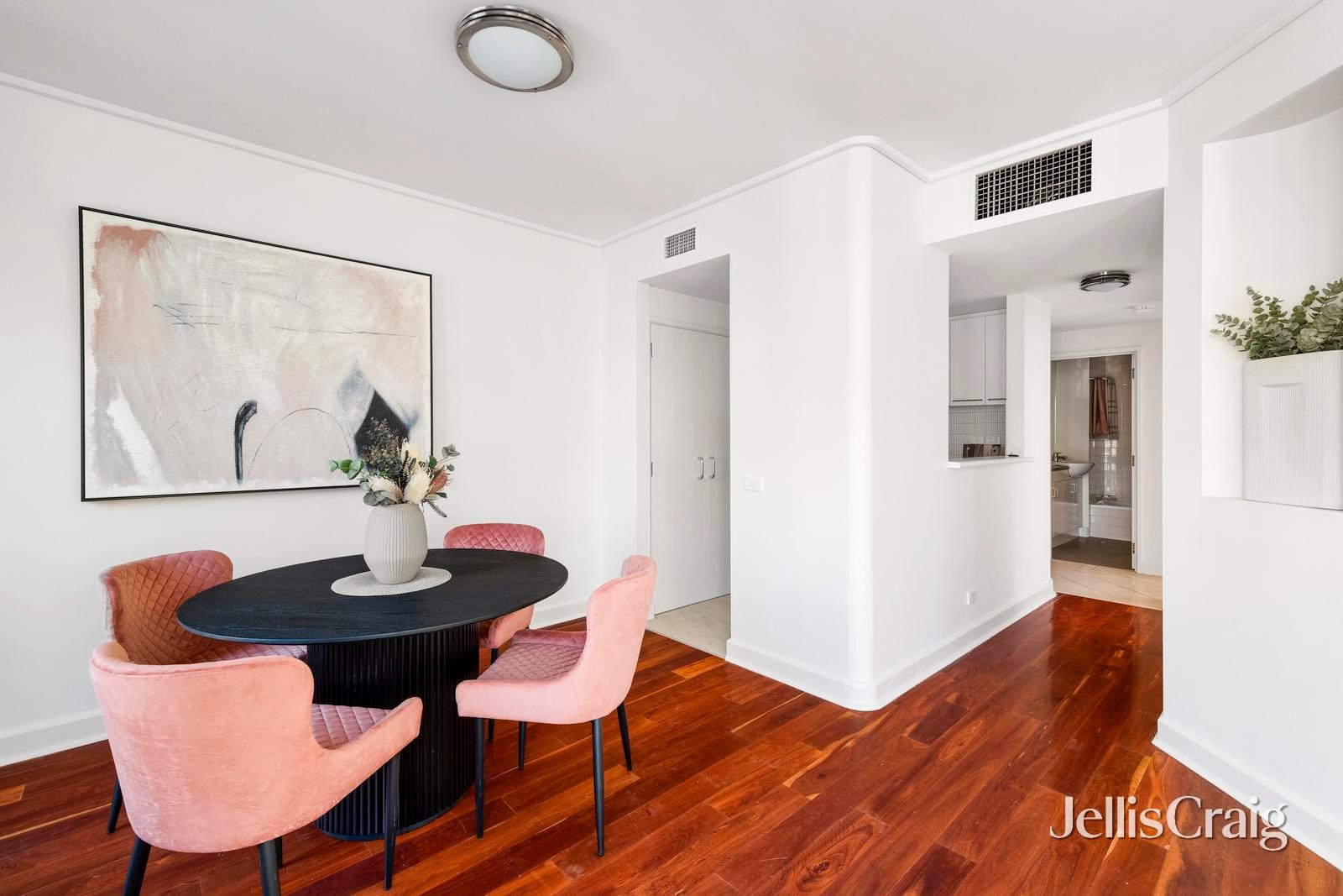17/8 Wellington Crescent, East&nbsp;Melbourne image 6