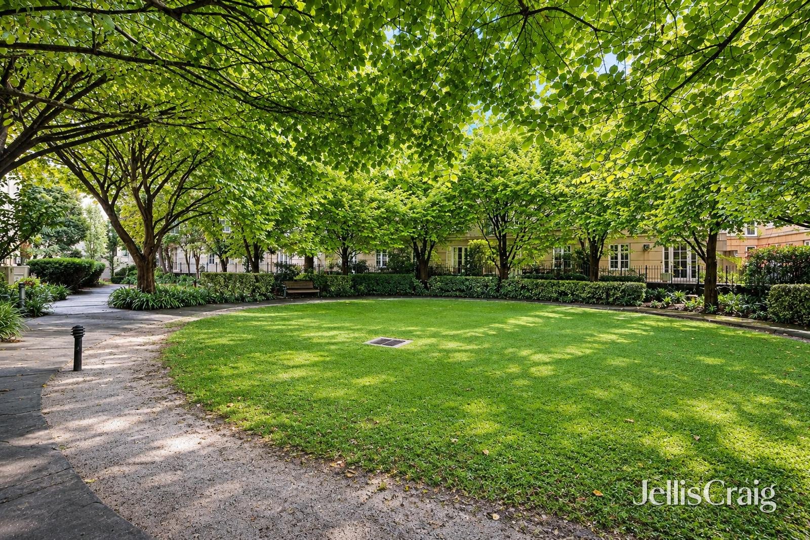 17/8 Wellington Crescent, East&nbsp;Melbourne image 14