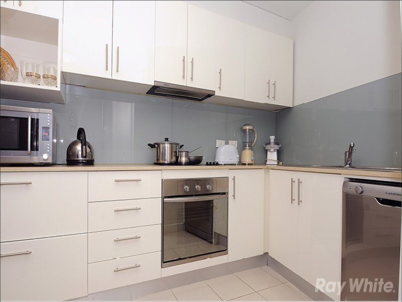 1/79 Atherton Road, Oakleigh image 2