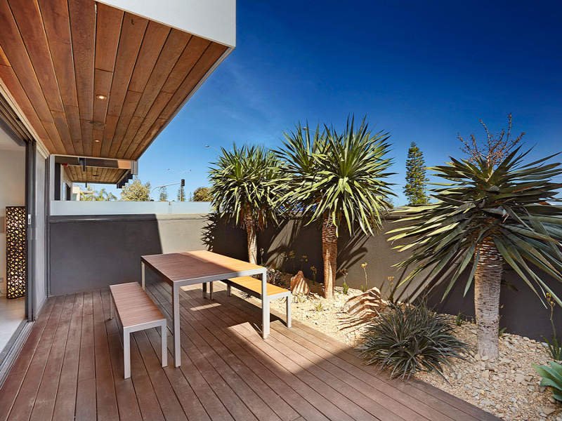 1/79 Marine Parade, Elwood image 4