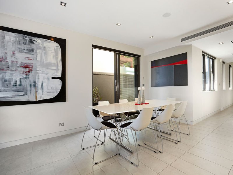1/79 Marine Parade, Elwood image 5