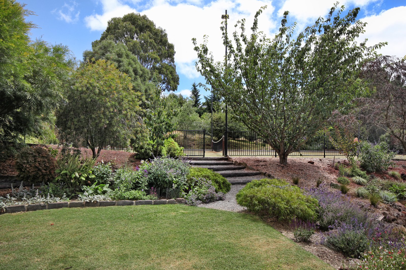 Property Gallery Thumbnail 19