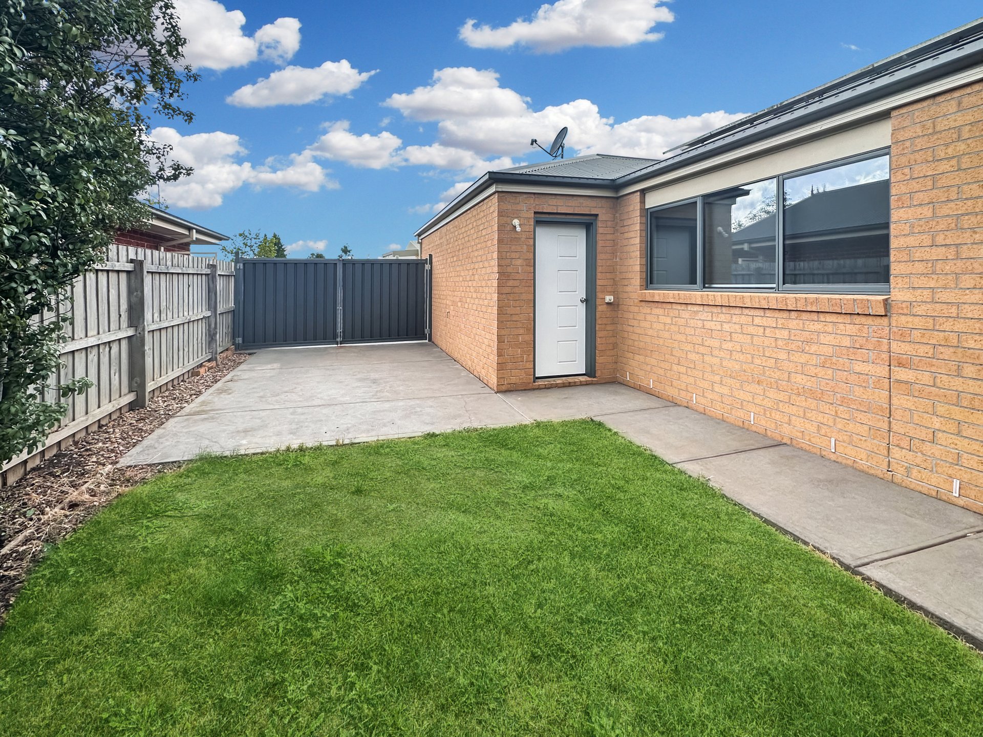 Property Gallery Thumbnail 10