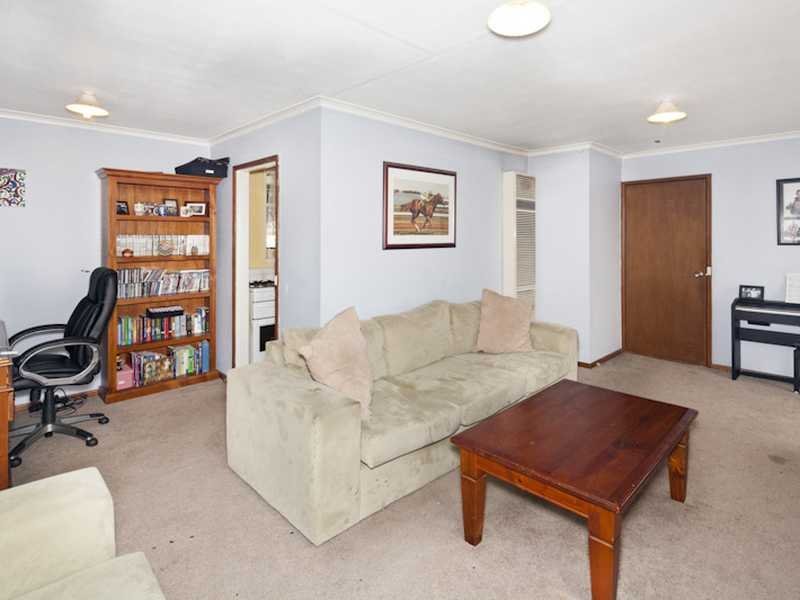 179 Wilsons Road, Whittington image 5