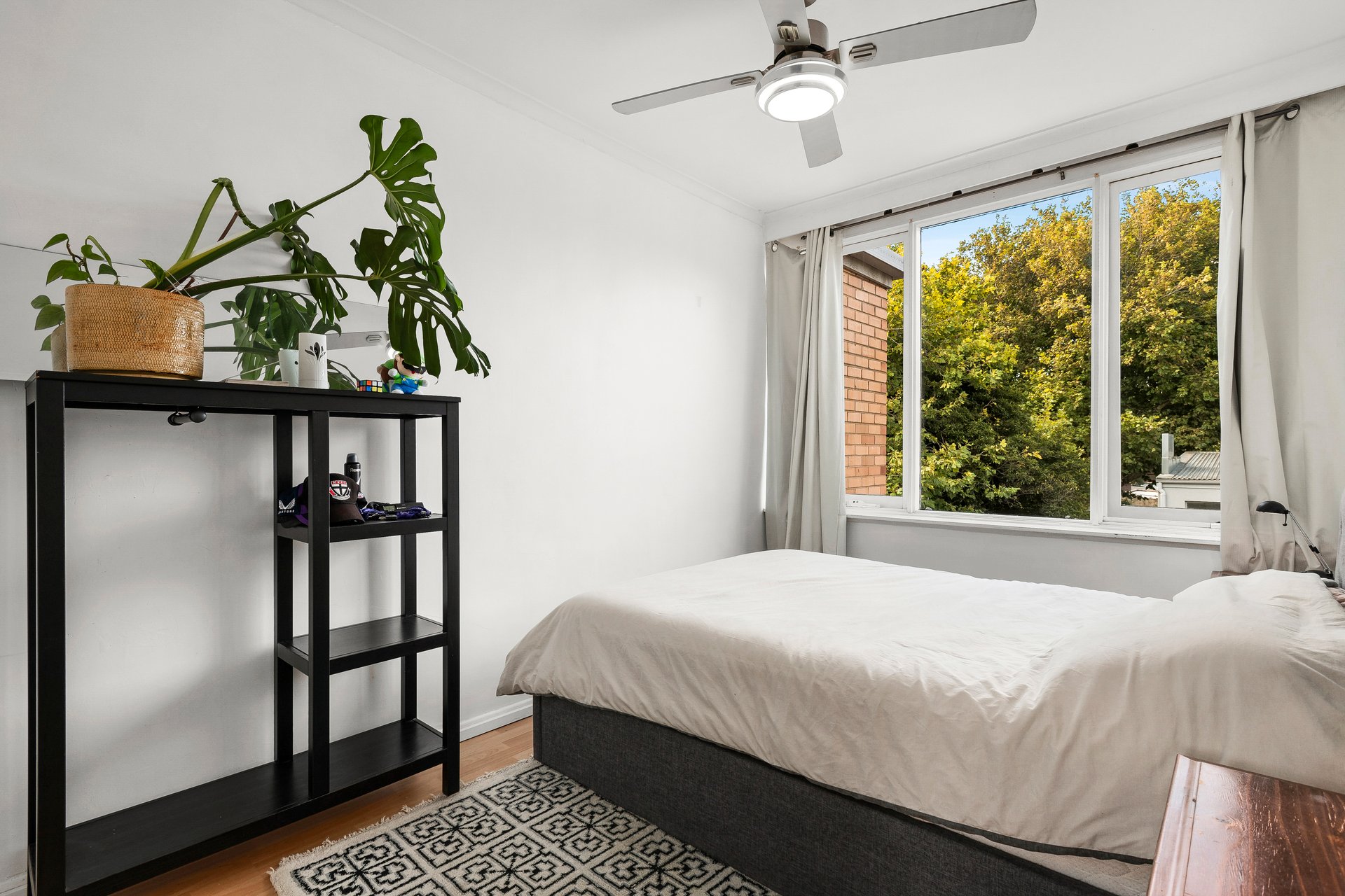 17/93 Glen Huntly Road, Elwood image 3