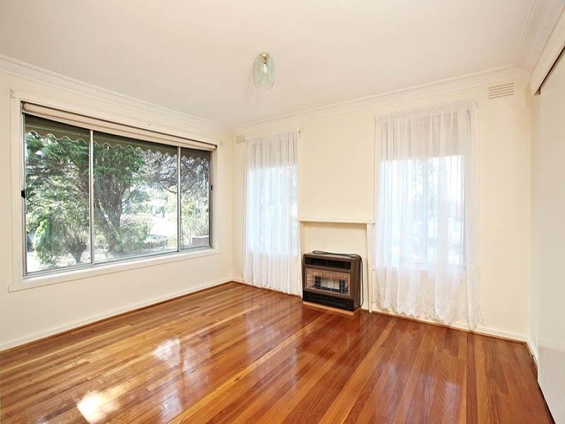 1/797 Elgar Road, Doncaster image 2