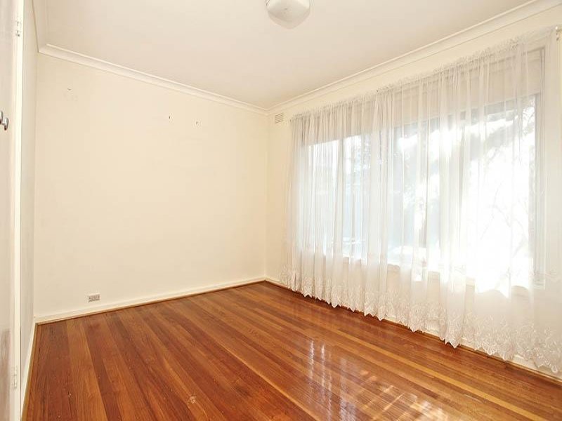 1/797 Elgar Road, Doncaster image 4