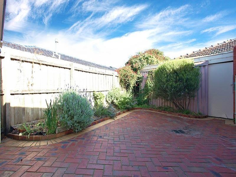 1/797 Elgar Road, Doncaster image 6