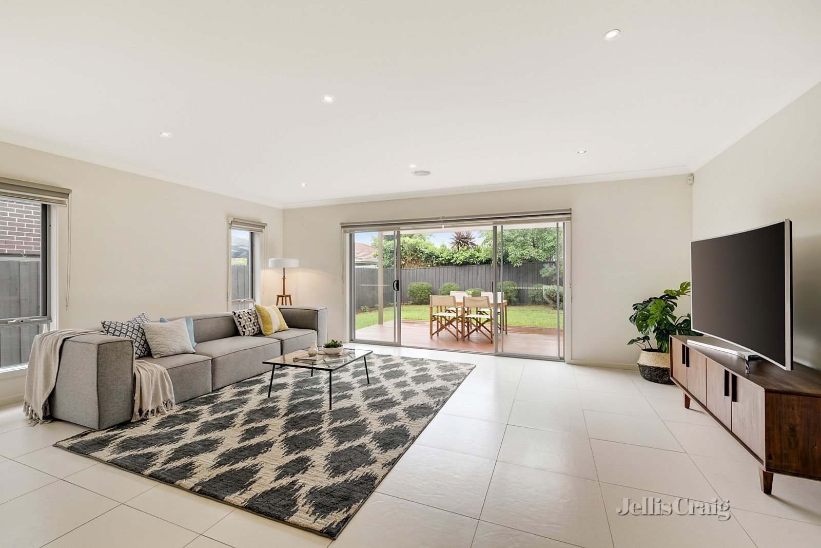 17a Denver Street, Bentleigh East image 4