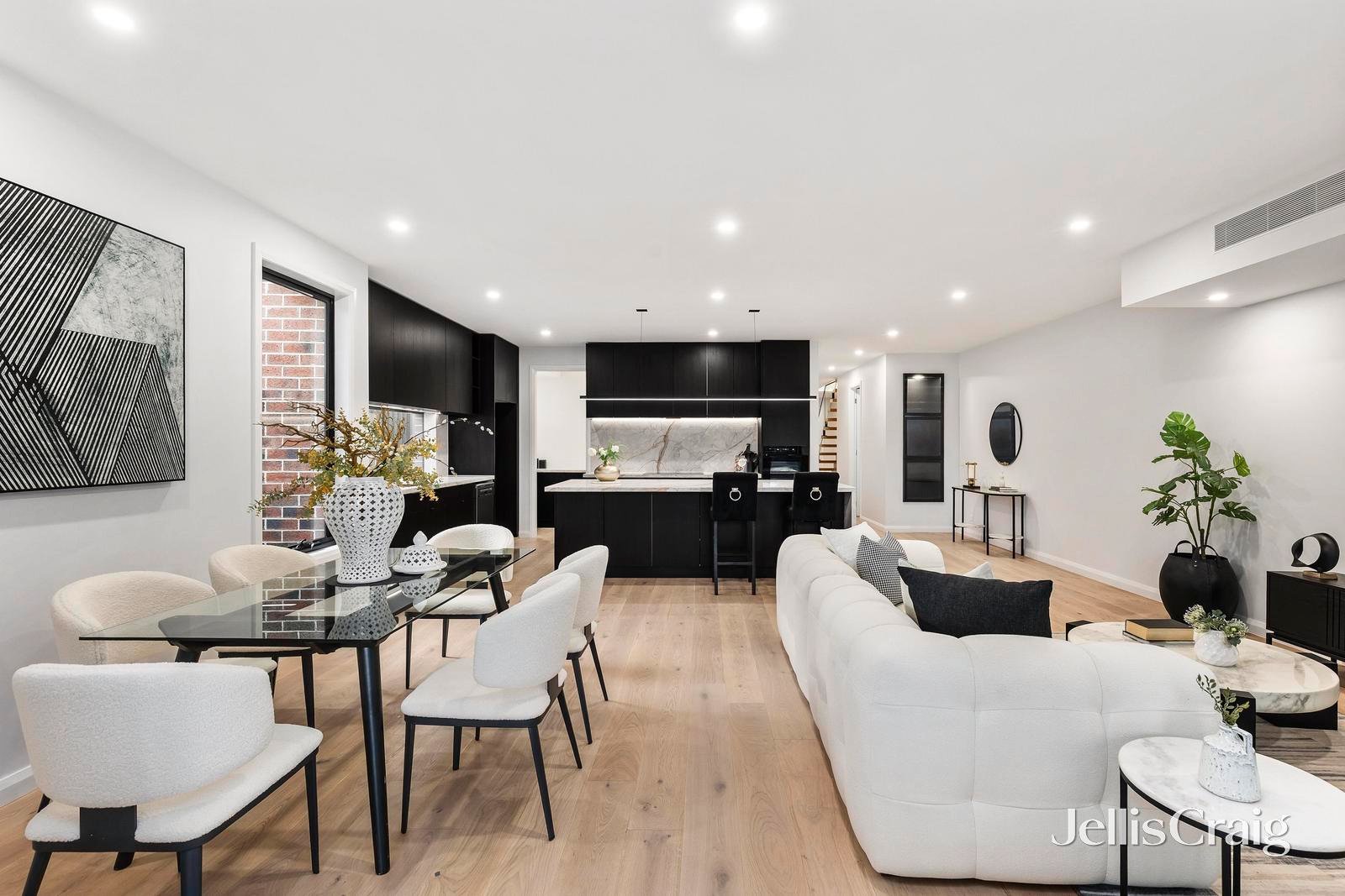 17a Hillcrest Court, Donvale image 3