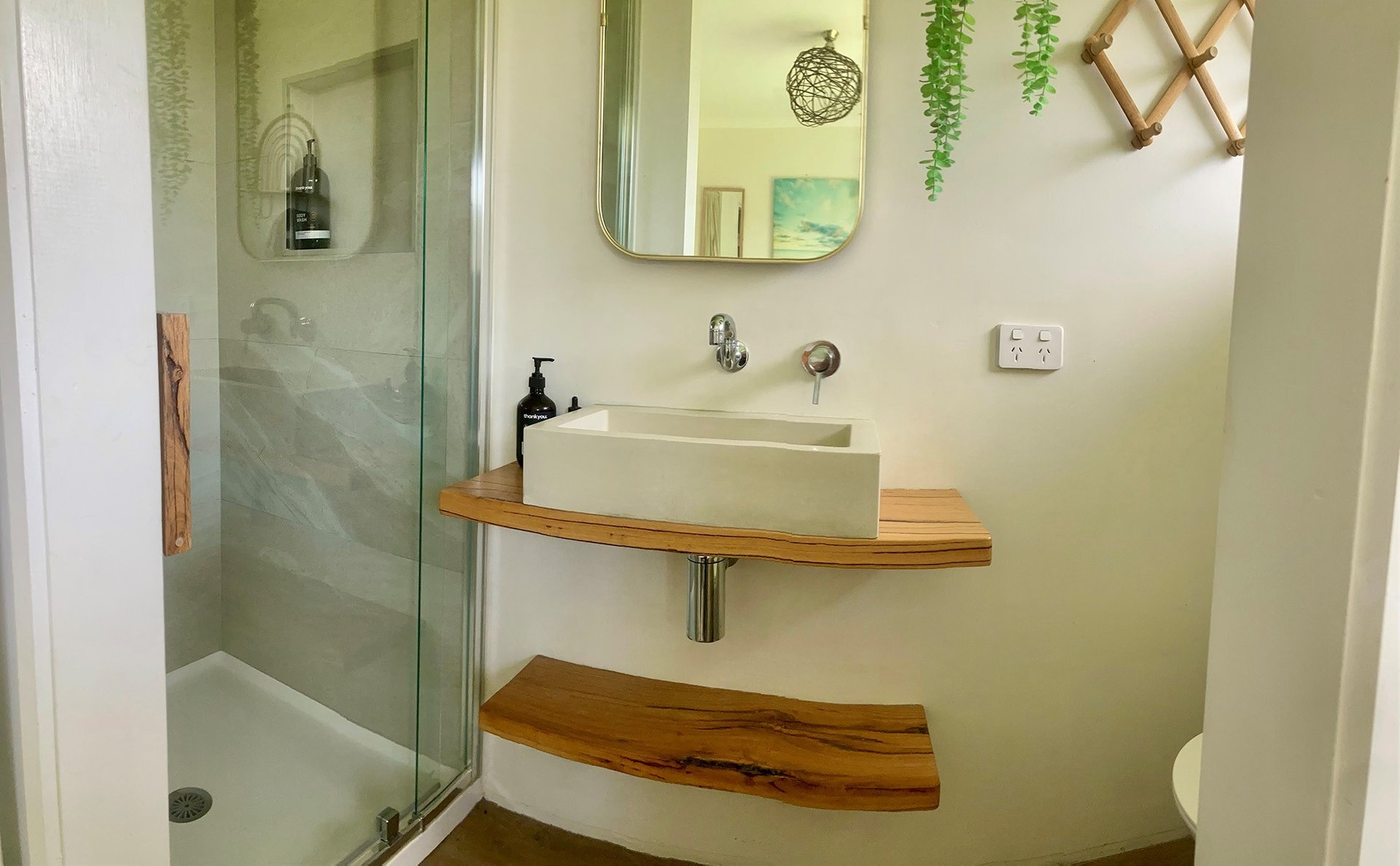 Property Gallery Thumbnail 6