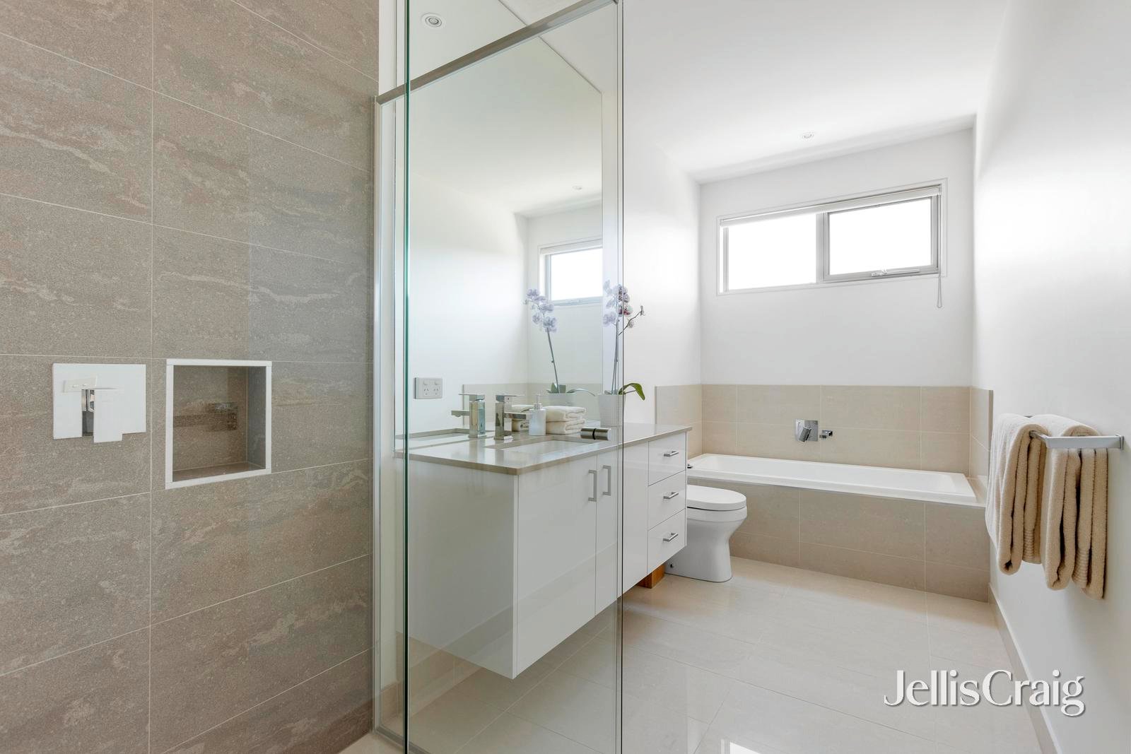 17A Jillian Avenue, Highett image 8