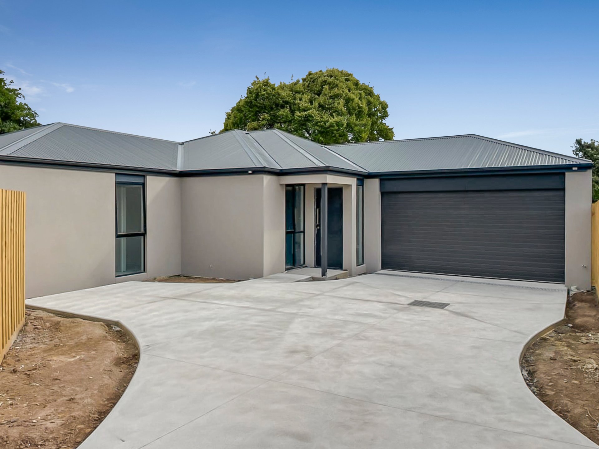 17a Lade Avenue, Kilsyth image 1