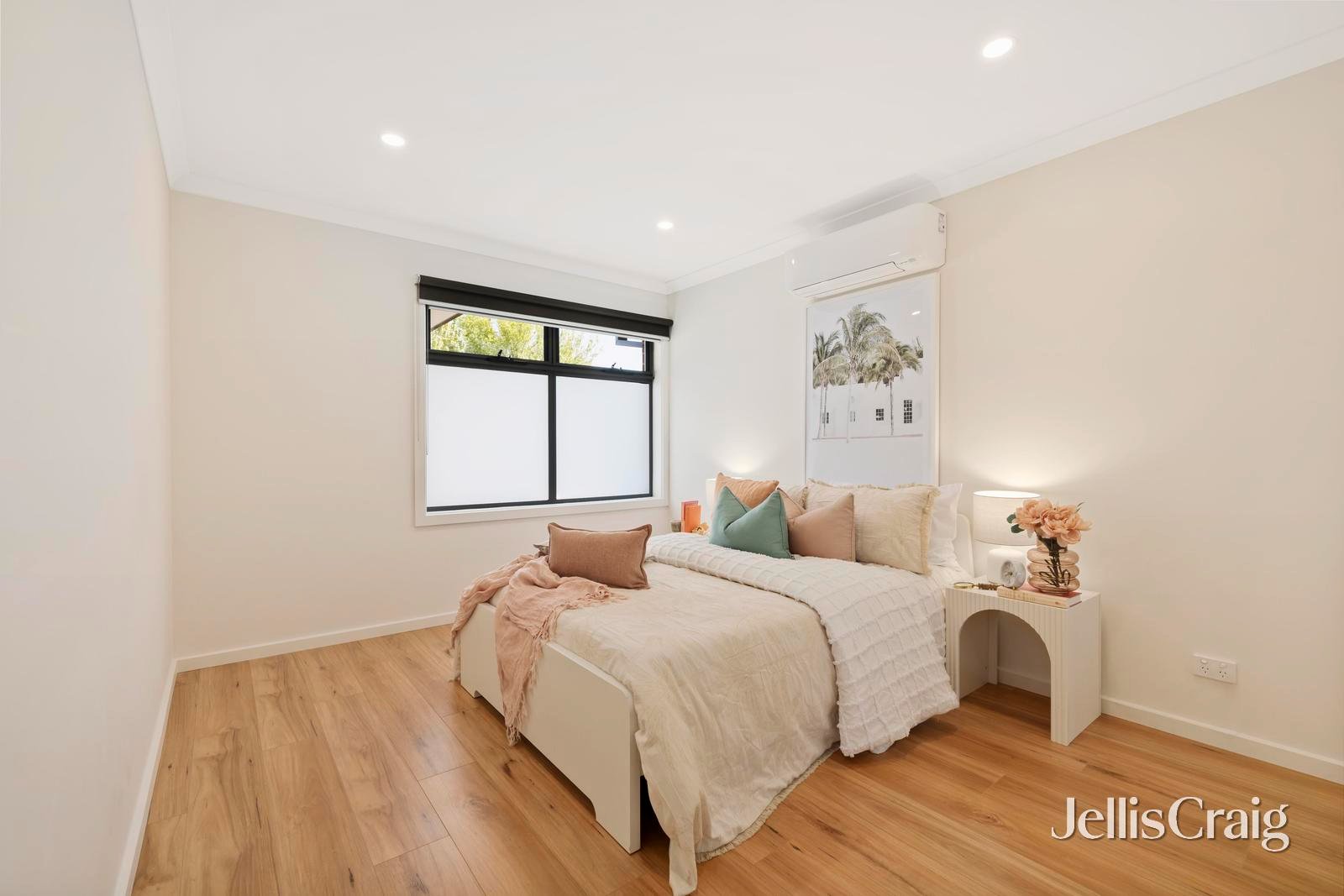 17a Lockhart Court, Kilsyth image 10