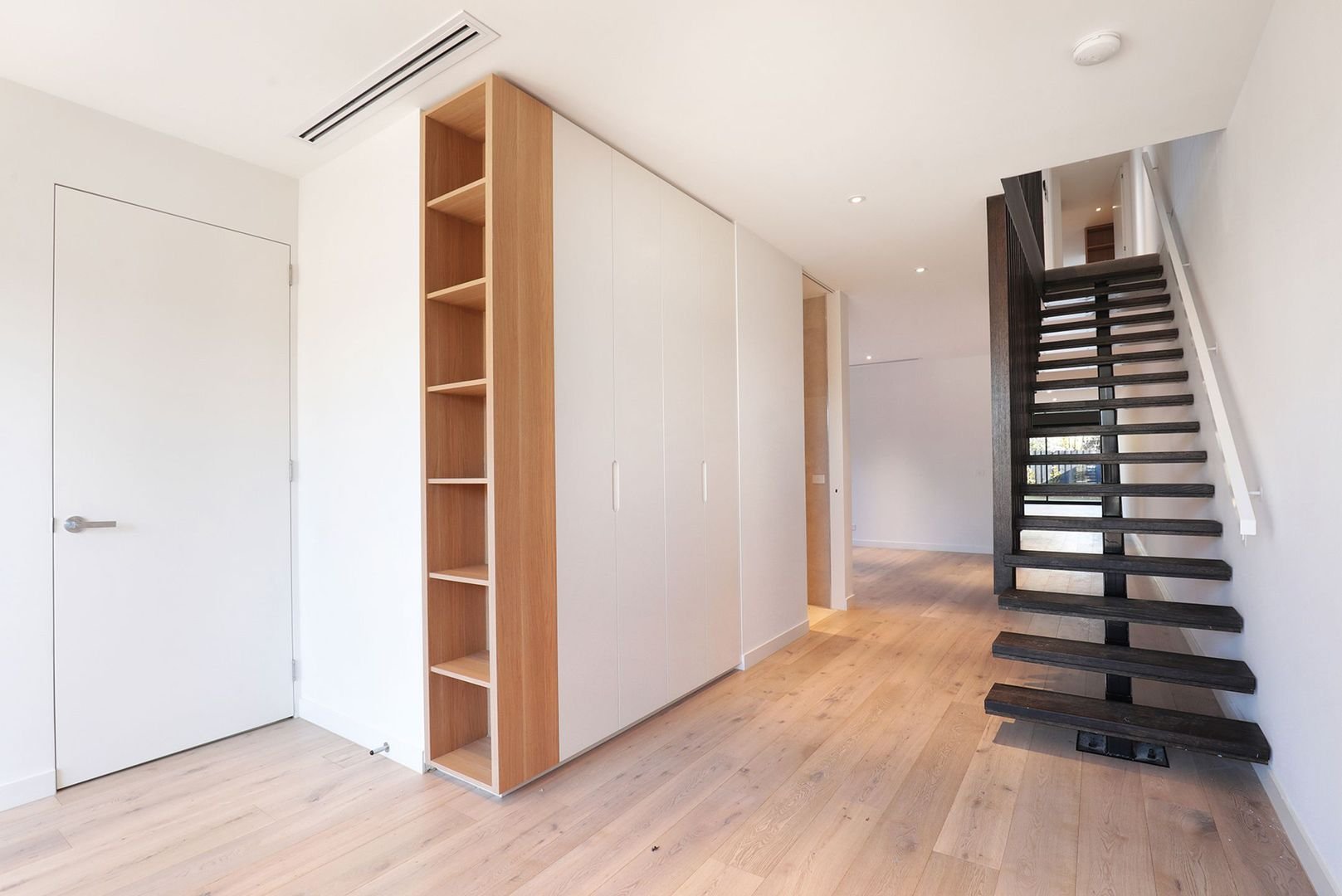 Property Gallery Thumbnail 2