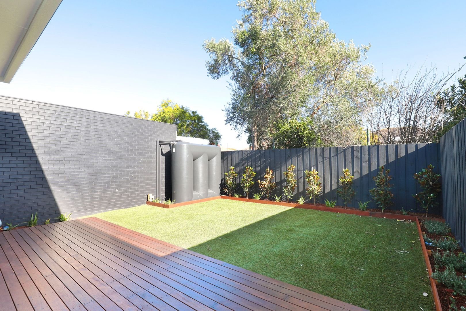 Property Gallery Thumbnail 3