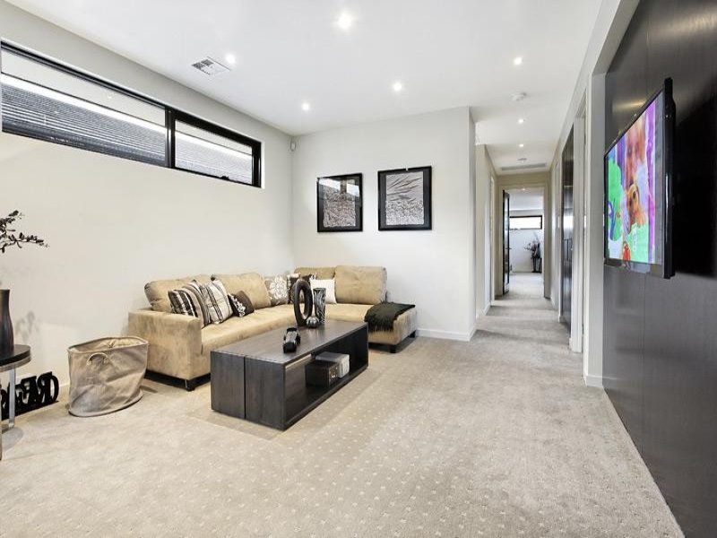 17b Mont Albert Road, Canterbury image 5