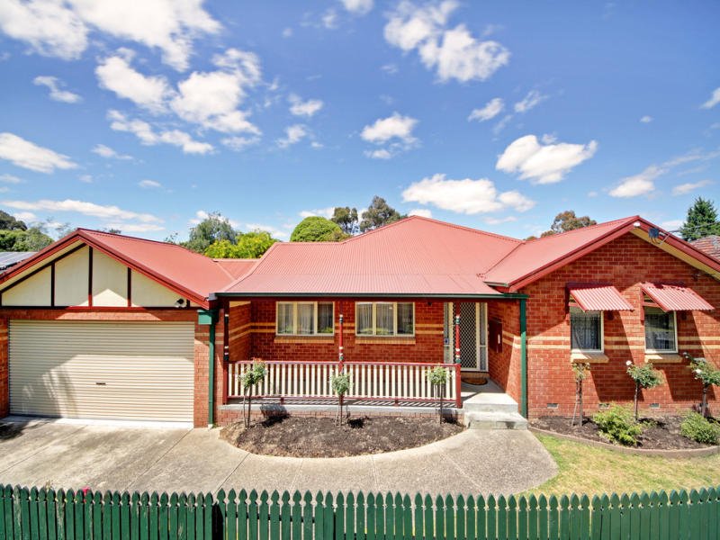 17B Parrs Road, Croydon image 1