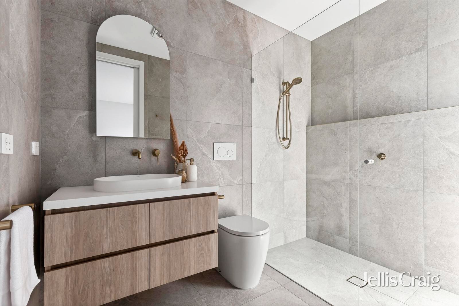 17B Price Street, Newtown image 11