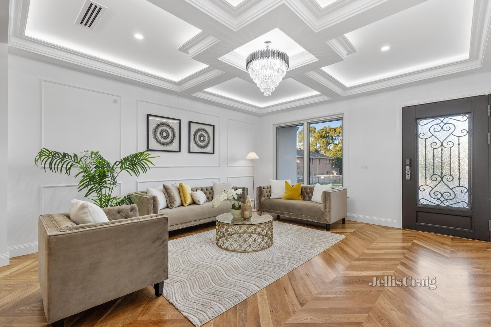 17B St Clair Crescent, Mount Waverley image 2
