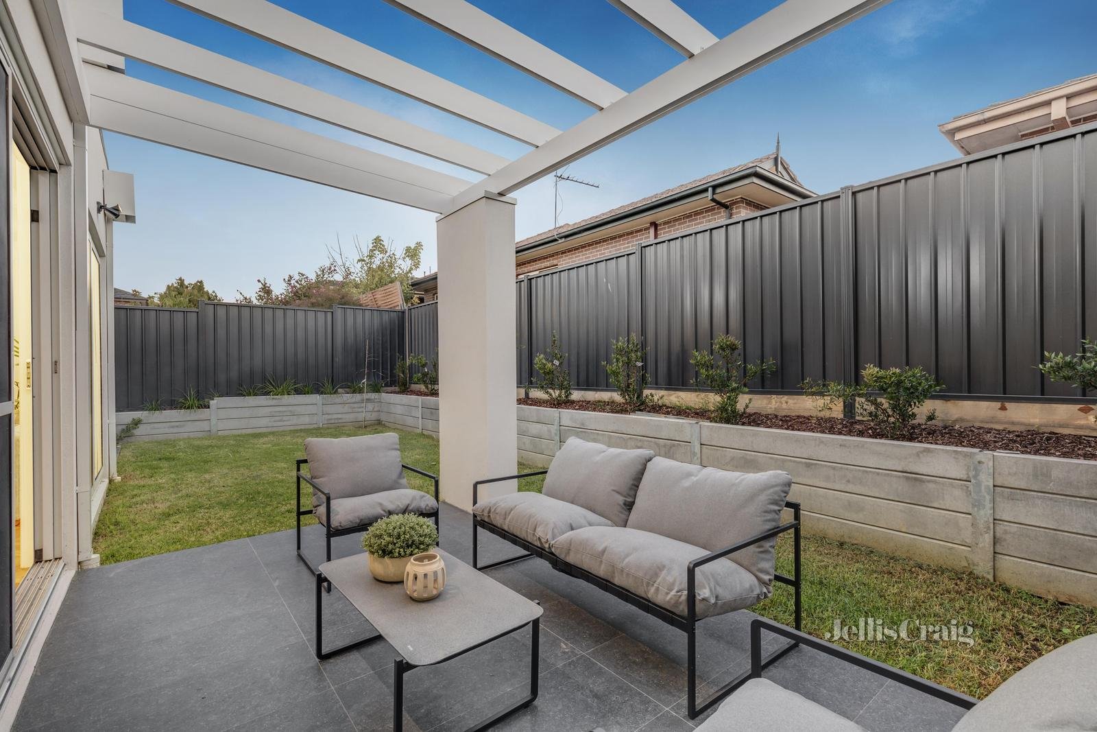17B St Clair Crescent, Mount Waverley image 12