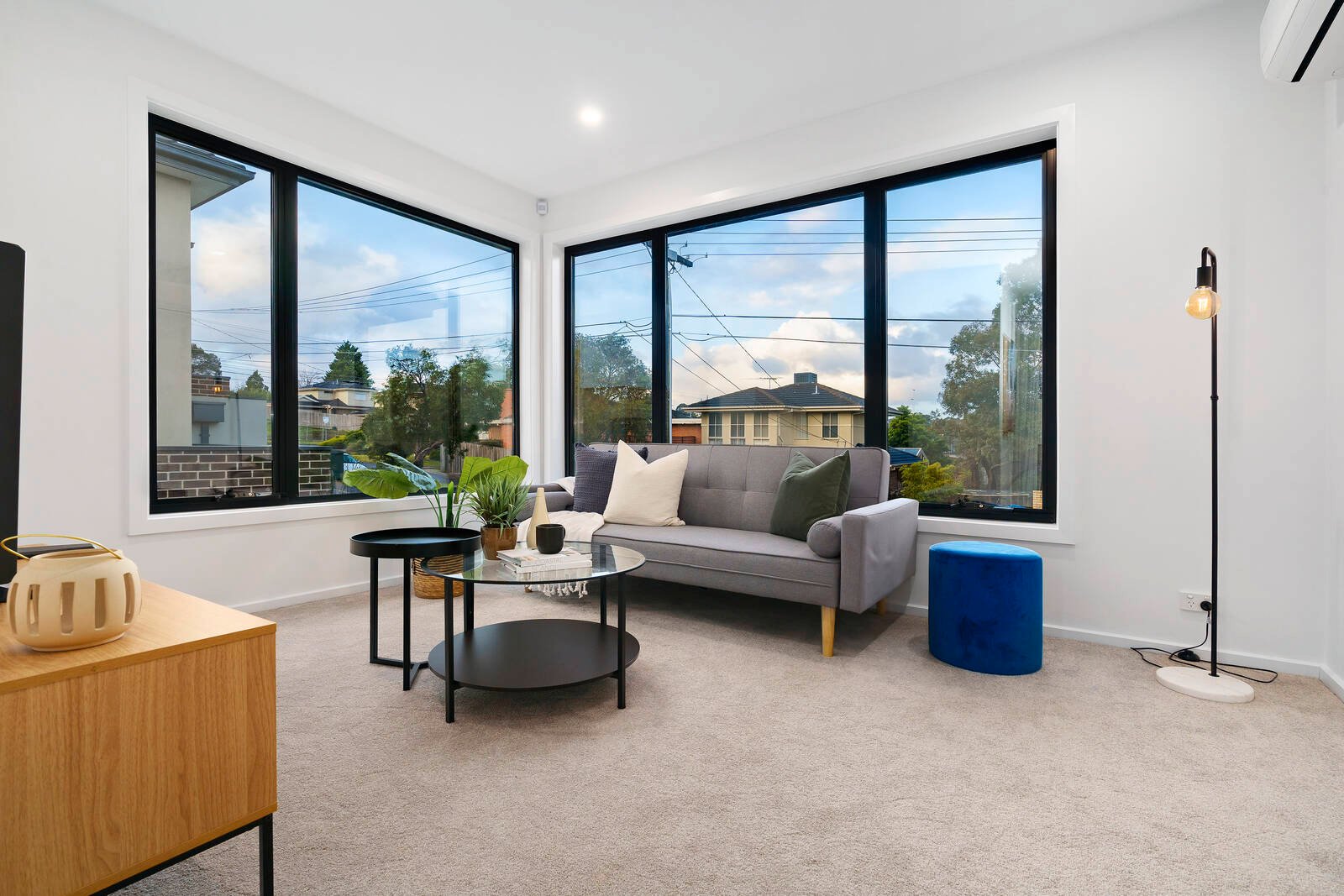 Property Gallery Thumbnail 8